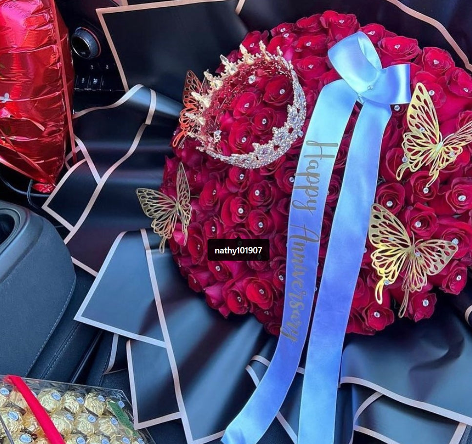 Ramo Buchon Red Roses