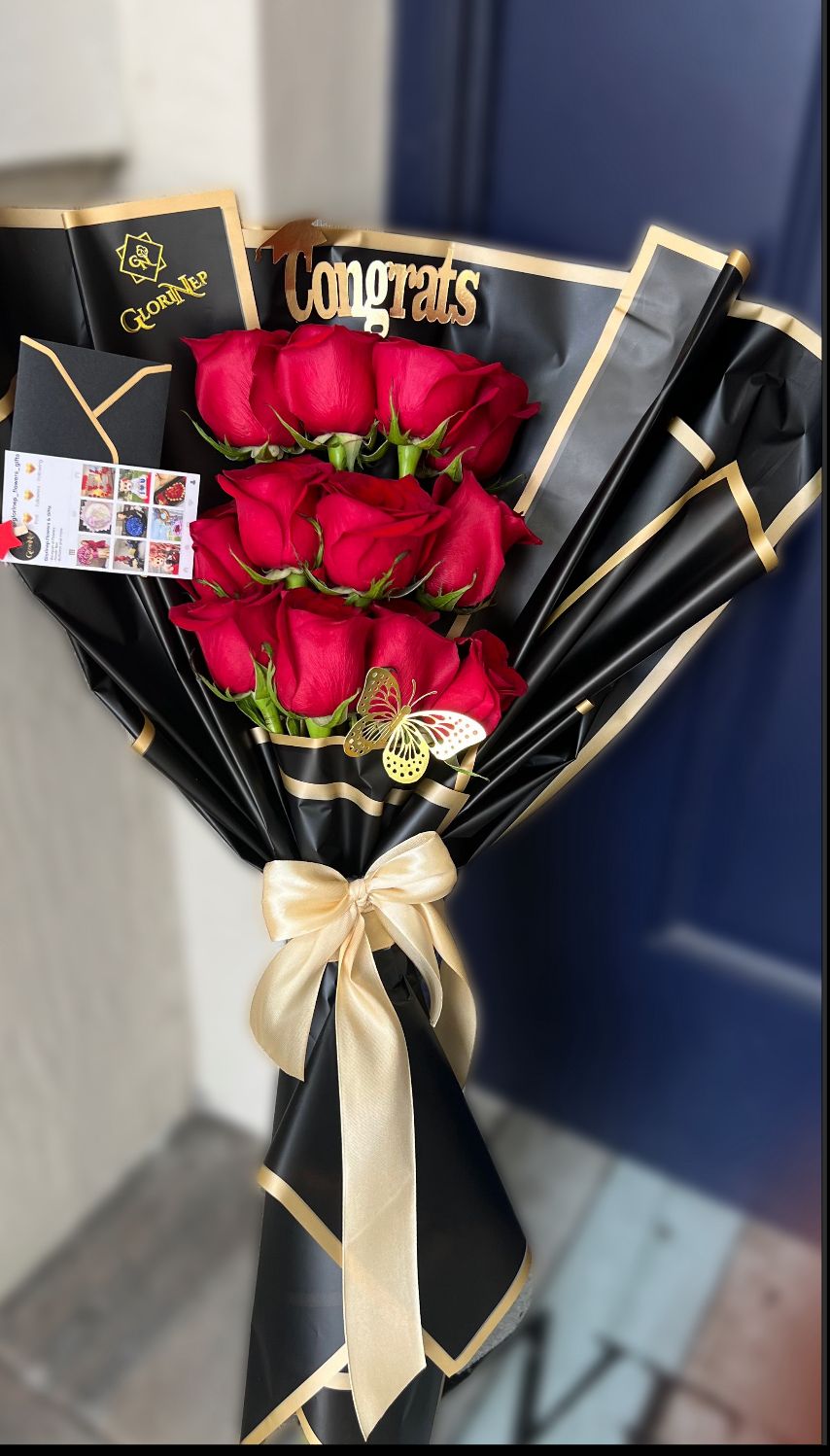 Cotto Graduation Bouquet – One Dozen Roses | Flower Delivery in Wellington, West Palm Beach & Palm Beach County